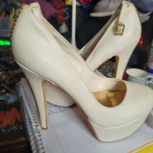 Anne Michelle White Heels with Elegant Design